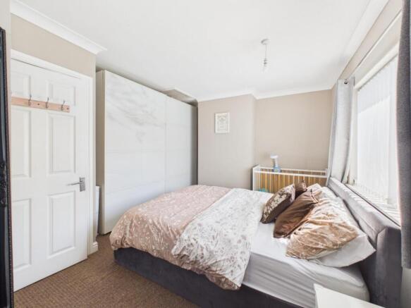 2 bed Semi-Detached for sale Image 7