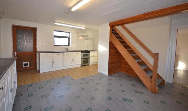Kitchen/Dining Room 2