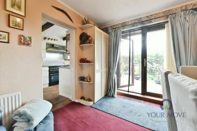 5 bed Semi-Detached for sale Image 4