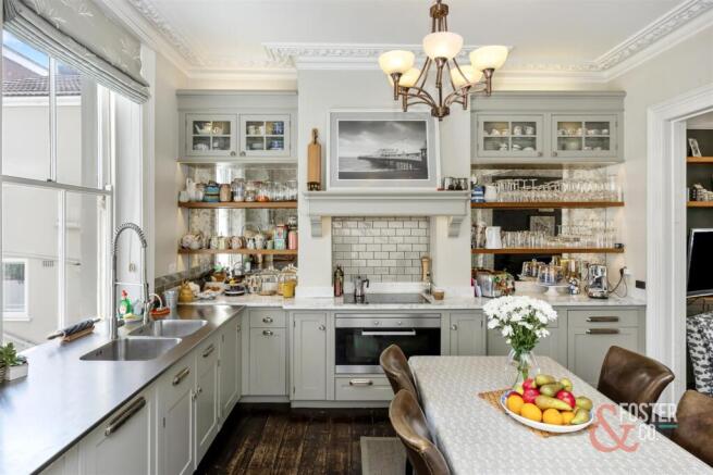 Eaton Road, 32-021.jpg