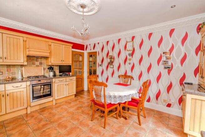 Sanstone Road, Walsall, WS33SF-17.jpg