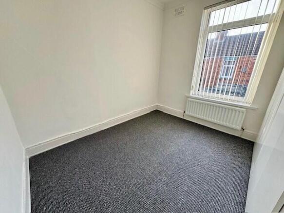 2 bed House to rent Image 6