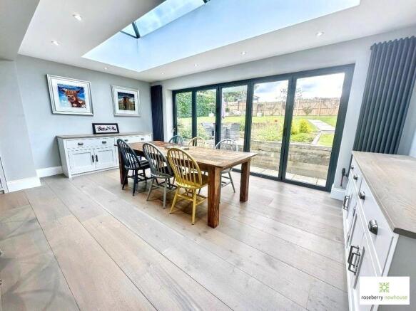 3 bed Bungalow for sale Image 7