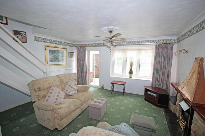 Lounge B