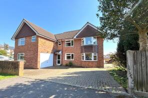 1, Alma Way, Heath End, Farnham GU9 0QN
