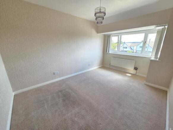 3 bed Semi-Detached to rent Image 9