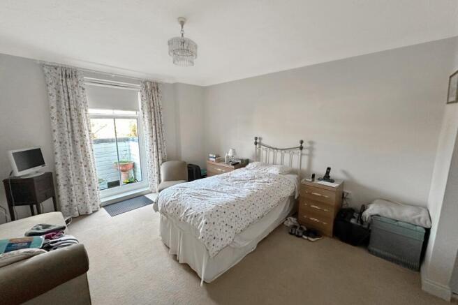 Regent House, 421 Lymington Road, Highcliffe, Dorset. BH23 5EP photo 4