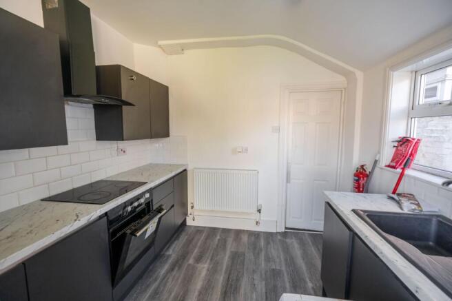 Kitchen (2)