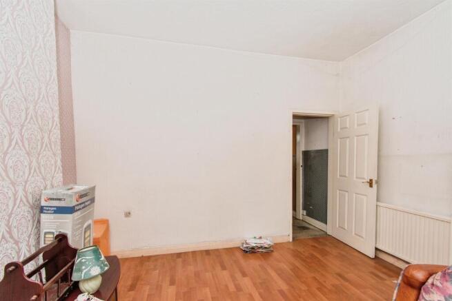 2 bed Terraced for sale Image 6