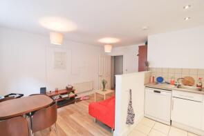 Flat 2, 7, Paul Street, Kingsdown, Bristol BS2 8HG
