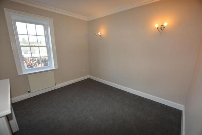 2 bed Flat to rent Image 9