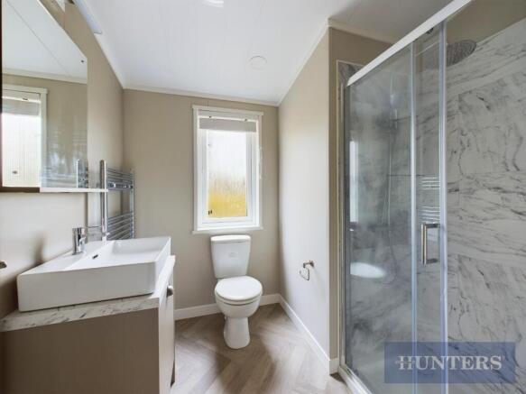 2 bed Park Home for sale Image 12