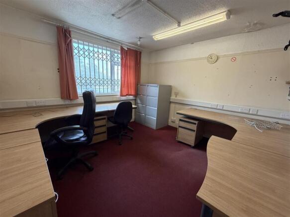 113 Winterstoke Road, Maggs & Allen To Let (6).jpe