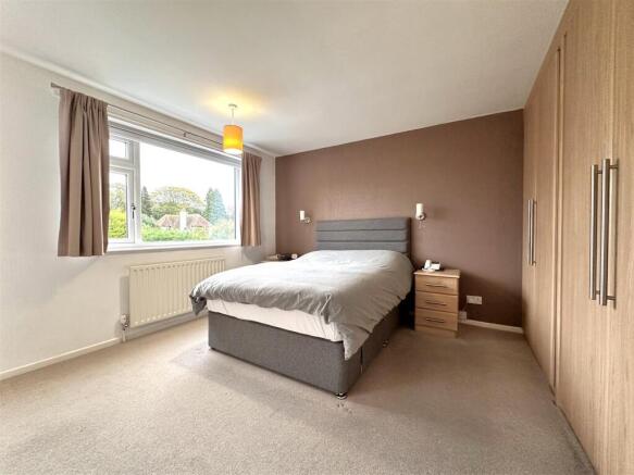 Master Bedroom 719