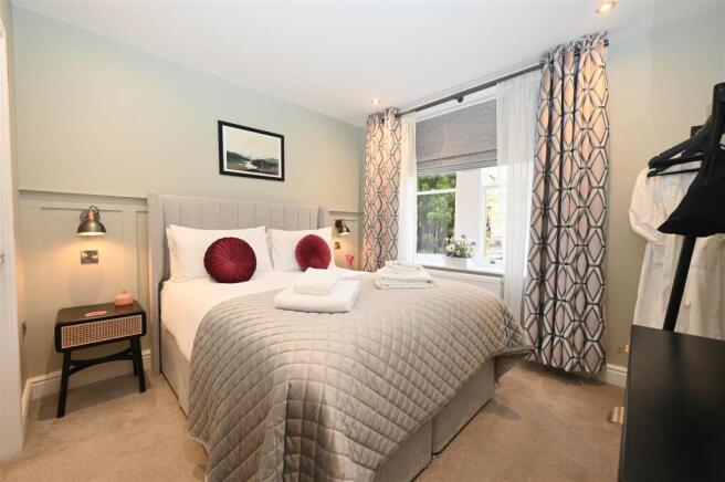 2 bed Apartment to rent Image 6