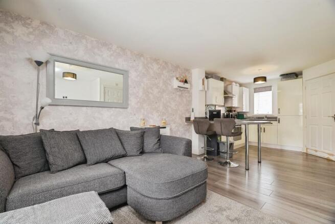 3 bed Terraced for sale Image 5