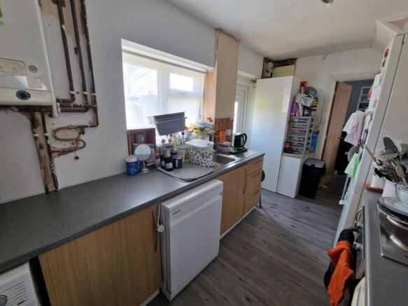Westfield Crescent, Yeovil, Somerset, BA21 3DF photo 4