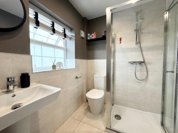 3 bed Semi-Detached for sale Image 11