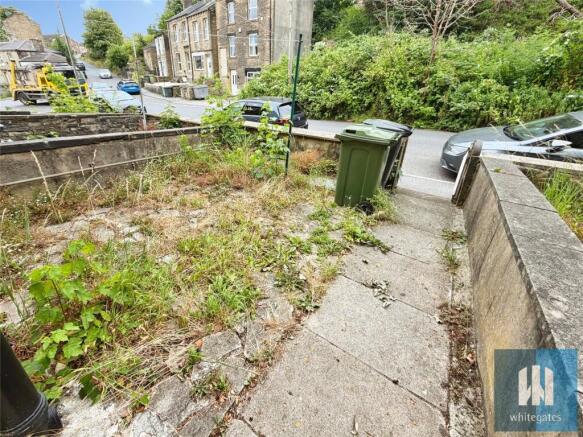 1 bed Terraced to rent Image 9