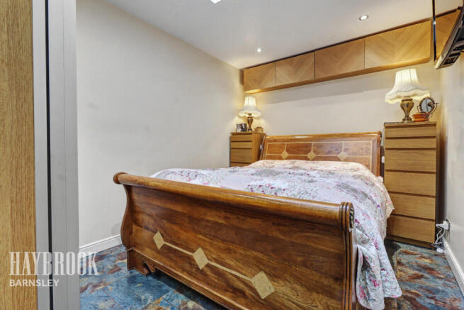 2 bed Detached Bungalow for sale Image 8