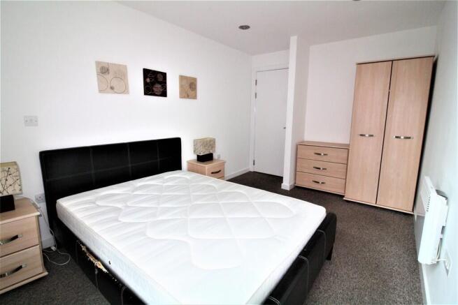 1 bed Apartment to rent Image 5