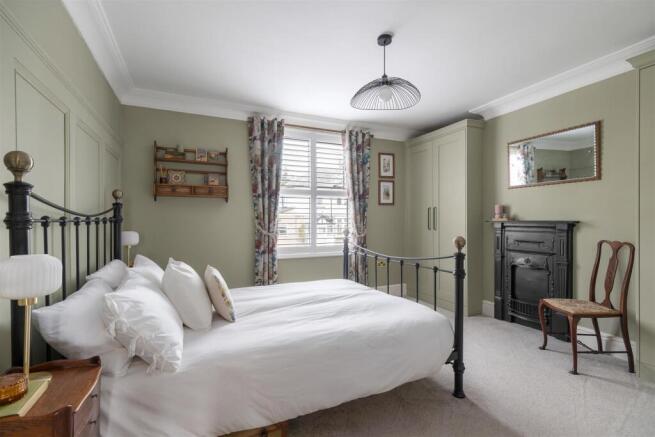 4 bed End of Terrace for sale Image 4
