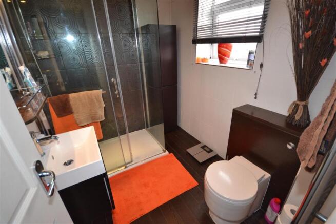 Family Shower Room