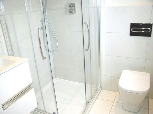 En - Suite Shower Ro