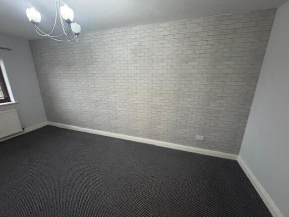 2 bed Apartment to rent Image 11