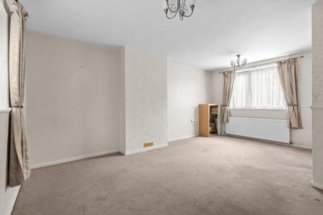 4 bed Semi-Detached for sale Image 9