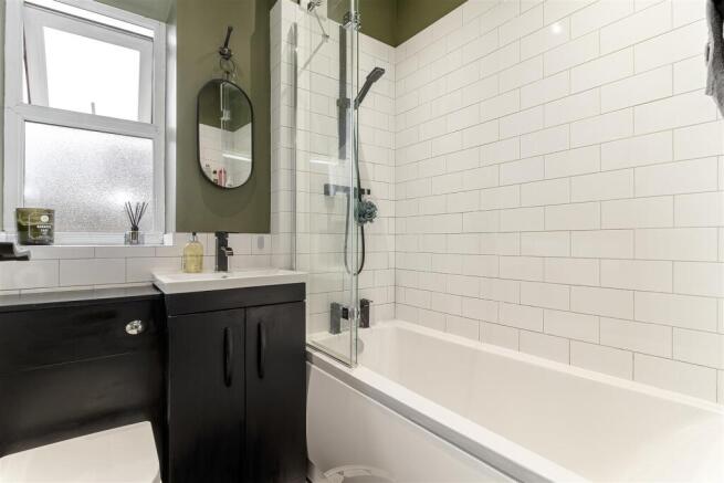 Bathroom.jpg