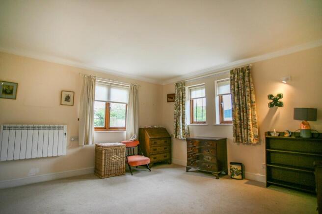 Bowling Green Court, Hospital Road, Moreton-in-Marsh, Gloucestershire. GL56 0BX photo 4