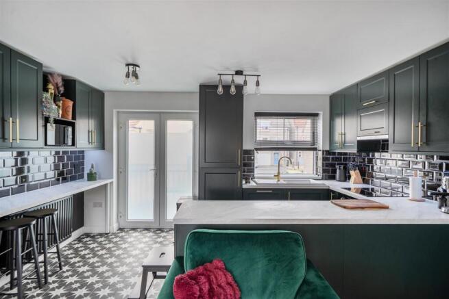 Open Plan Lounge / Kitchen / Dining