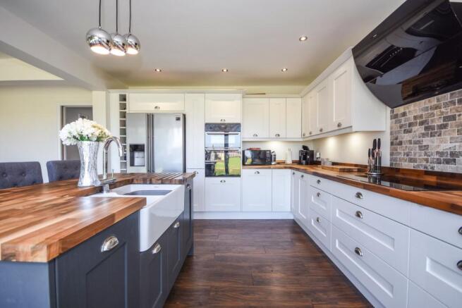 Fitted Kitchen
