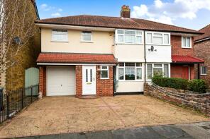 24a, Park Avenue, Egham TW20 8HW