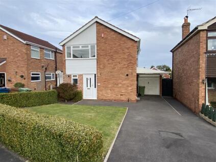 Apsley Grove, Tittensor,