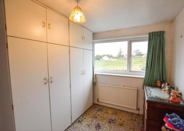 3 bed Terraced for sale Image 9