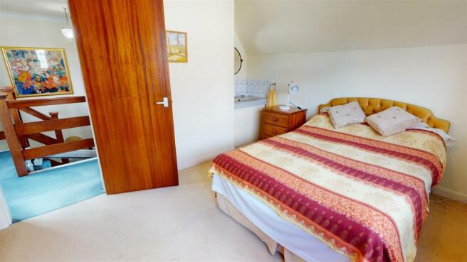 2-Manor-House-Close-