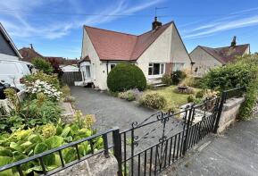 35 Clevedale, Penrhos Drive, Llandudno LL30 3LH
