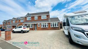 2, Dawlish Close, Seaham SR7 8DE