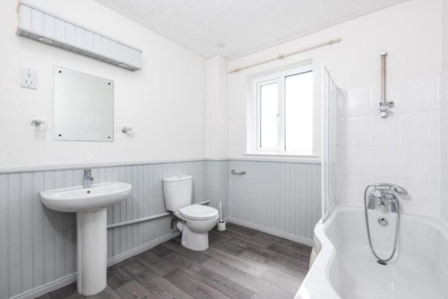 12 Trimnells, Colerne, Wiltshire SN14 8EP-19 (1).j