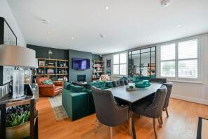 Flat 1, 5a, Bridge Road, East Molesey KT8 9EU