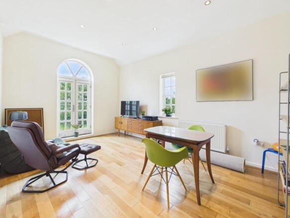 Sitting/Dining Room