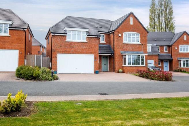 5-bed detached on Homestead Close, Walsall, WS4 2AD, £685,000