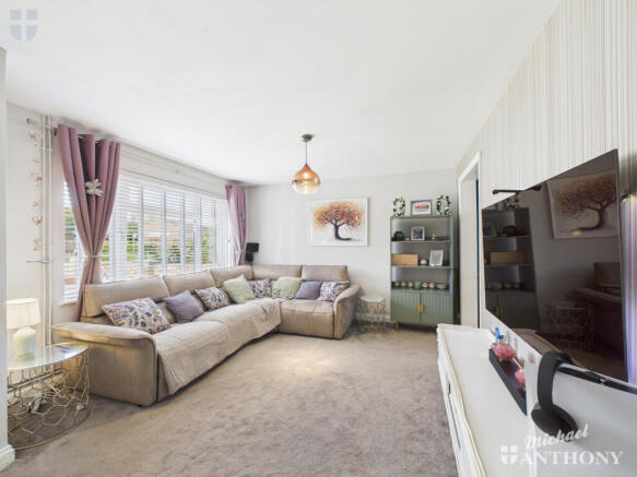 CAM03218G0-PR0776-STILL011