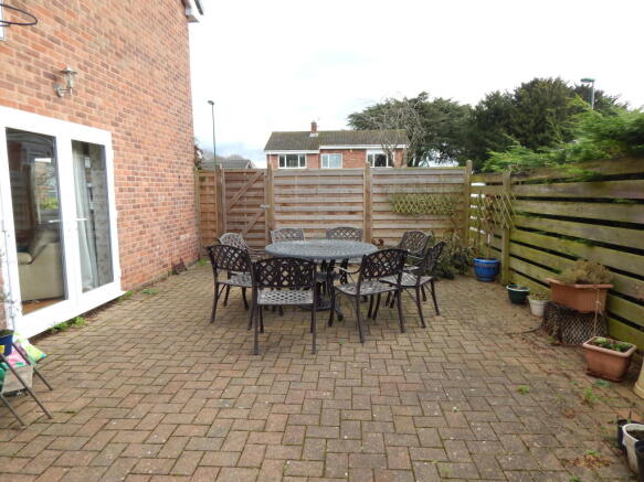 Photo 11
