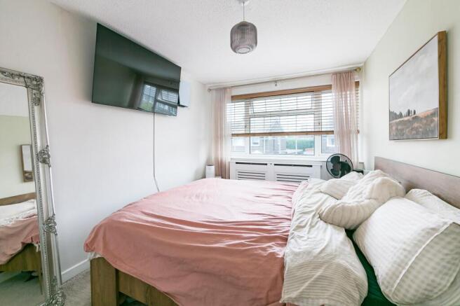 3 bed Semi-Detached for sale Image 10