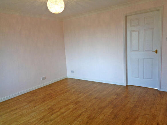 LOUNGE REAR