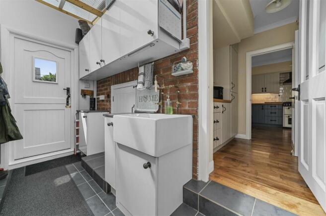 SIDE CONSERVATORY
