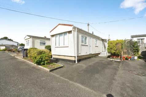 Hazelmere Avenue, Buckler Village, St. Austell, Cornwall, PL25